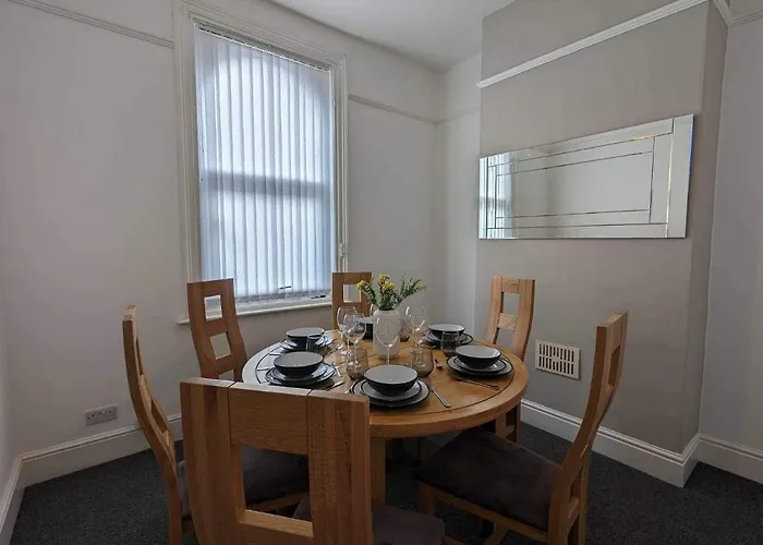 Victoria House * Scarborough